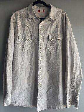 UNIONBAY Men’s Light Gray and White Check Button-Down Shirt